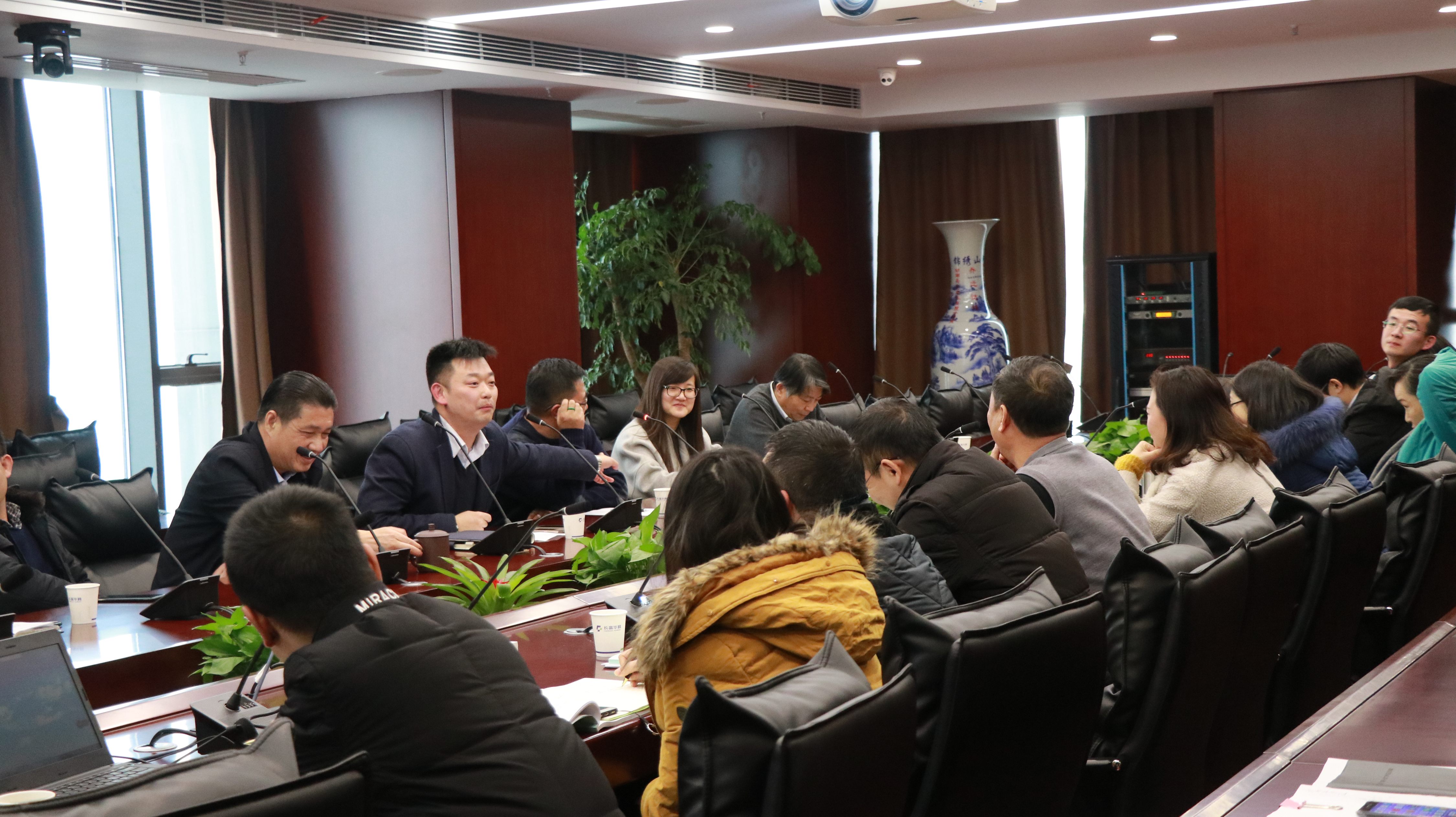 上海电力新能源企业一行前来澳门太阳集团城网址交流考察